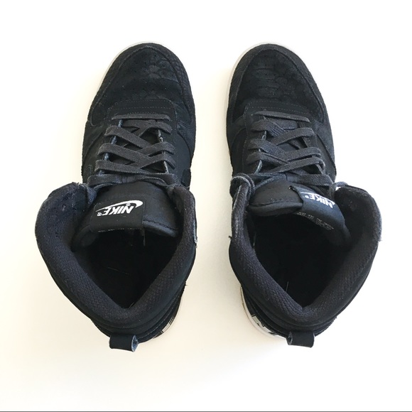 Nike Big High Lux Shoes Size 8 in Black - Picture 6 of 10